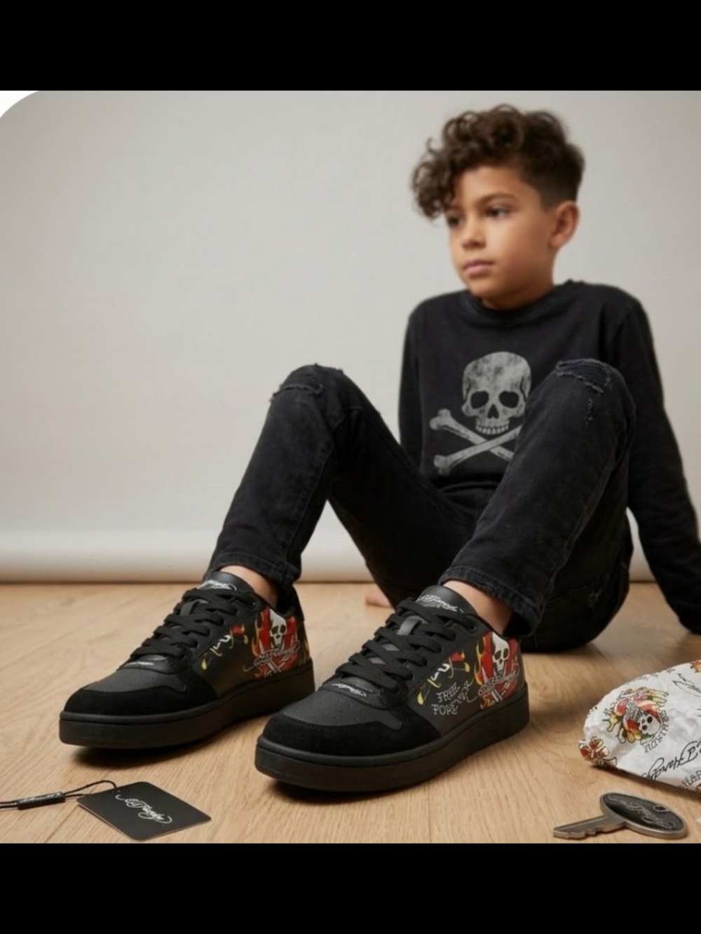 NEW! Ed Hardy Black Sneakers with Red and Yellow Flame Skull Graphics sz 4 NWT - Picture 2 of 5